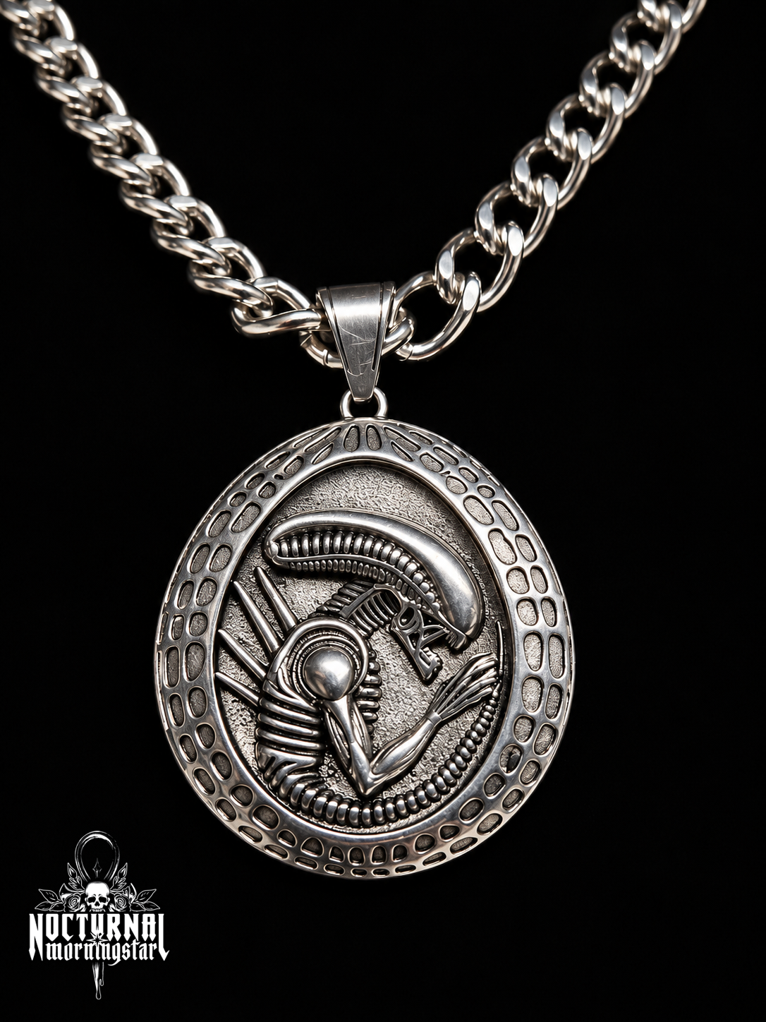 Alien Necklace (Rolo Chain)